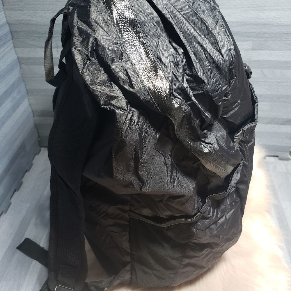 DL 16 Packable Backpack - Picture 5 of 8